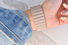 Cargar imagen en el visor de la galería, JESADG Correa Viena
