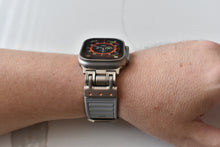 Cargar imagen en el visor de la galería, JESADG Correa London
